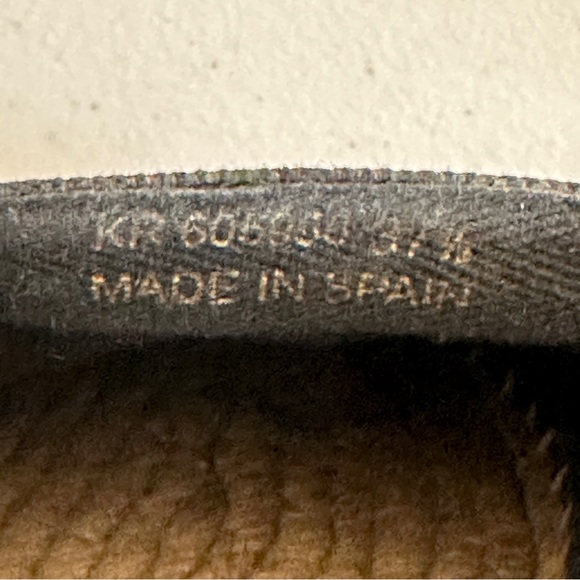 Saint Laurent Embroidered Espadrilles In Canvas - Picture 13 of 13